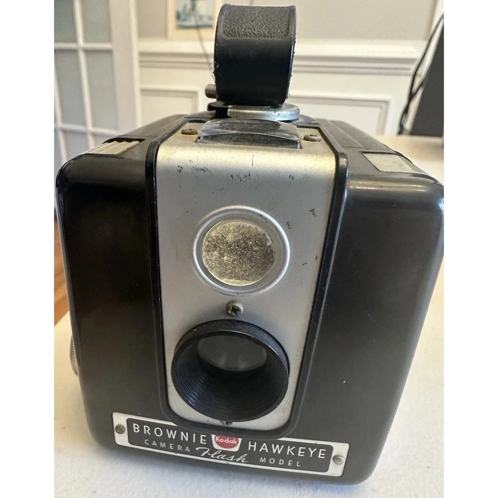 Kodak Brownie Hawkeye Camera -‎ Flash Model - 620 Film - Vintage  1953!  - Rare!
